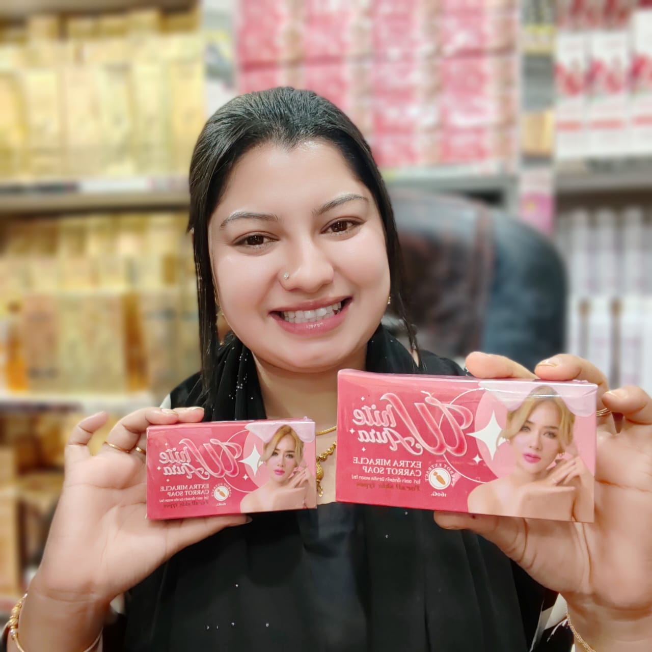 (2PIS)White Aura Miracle Carrot Soap